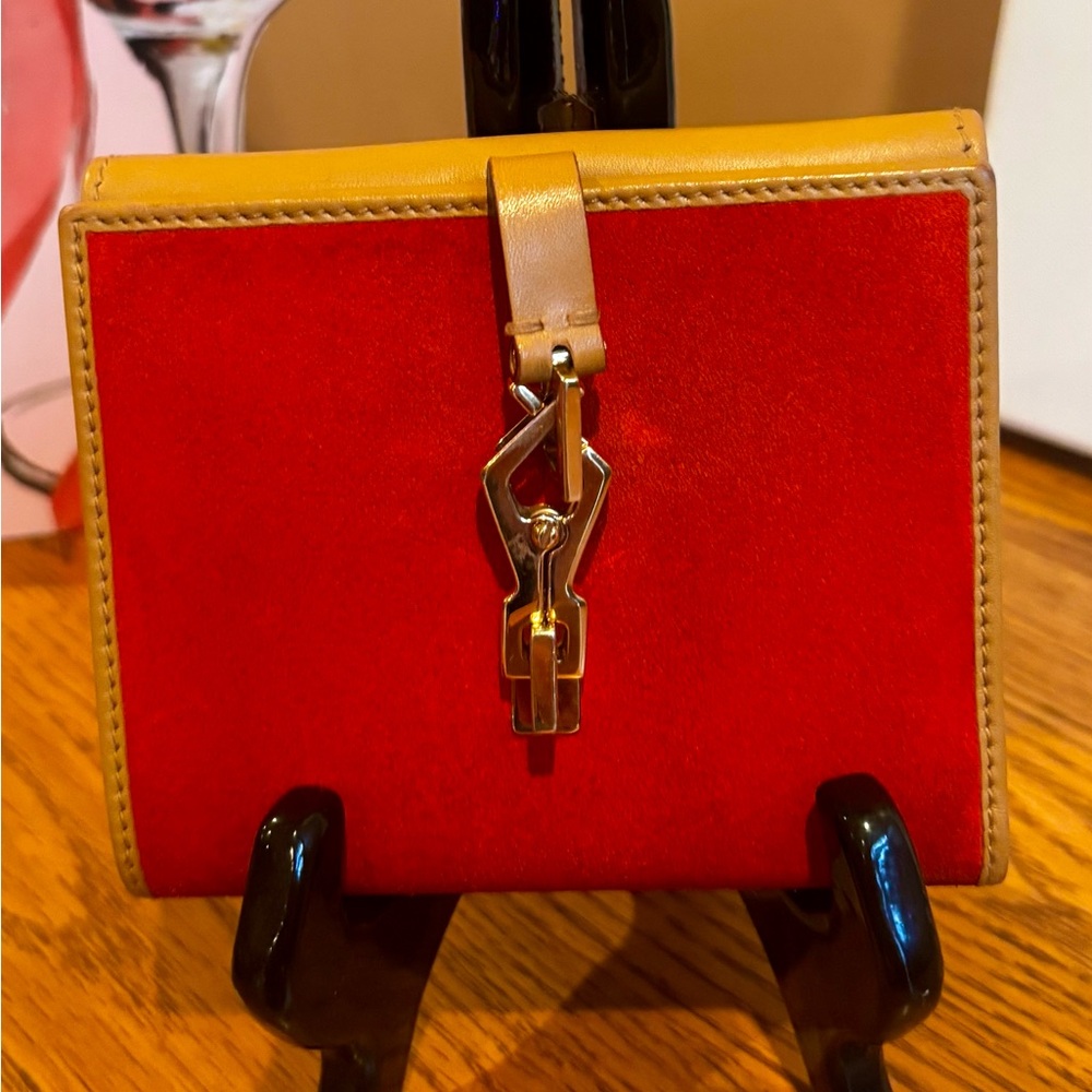 GUCCI JACKIE BIFOLD TAN/ORANGE SUEDE WALLET. GUCCI BOX + DUST BAG
